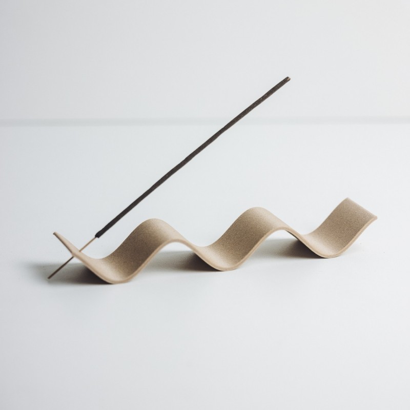 Porte encens en bois et amidon imprimée en 3D - Curly, Pin doré - COPO Design