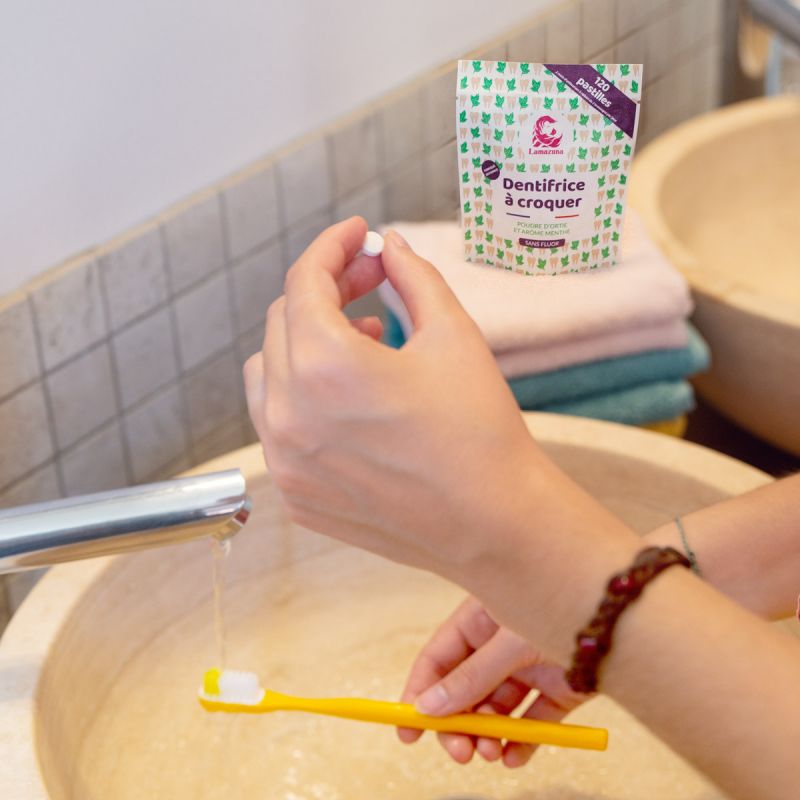 Dentifrice BIO en pastilles à croquer, Ortie-Menthe (sans fluor) - 120 pastilles - Lamazuna