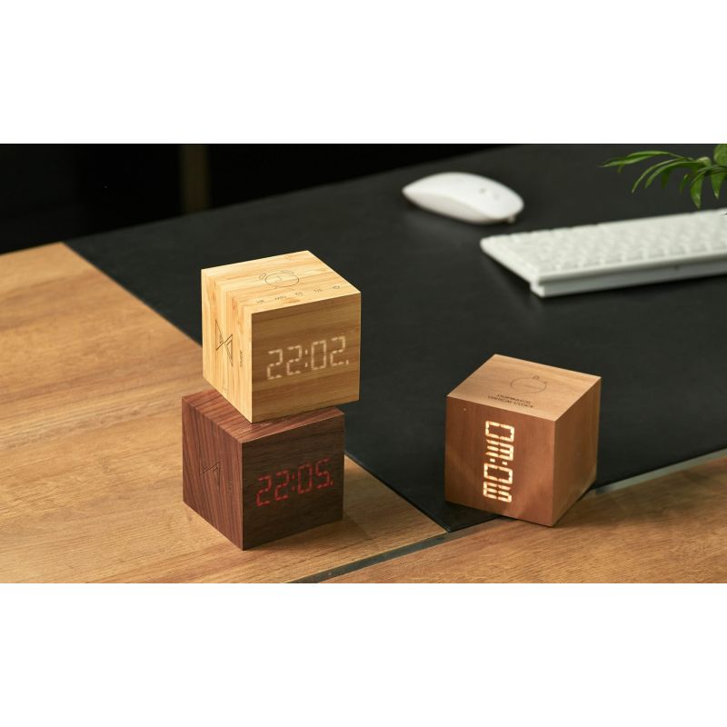 Öko-Uhr Cube Plus aus Bamboo, 4 Funktionen - Gingko Design