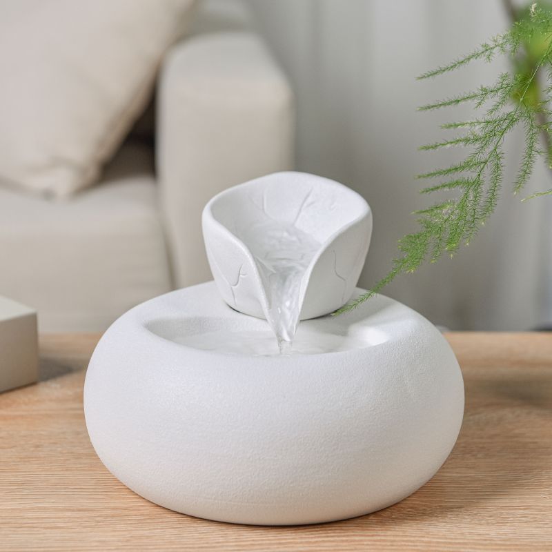 Fontaine à eau en céramique blanche - "Toby" Sombre & Moderne  - Zen'Light