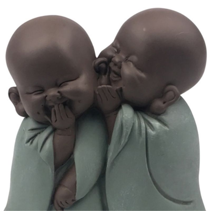 Statuette - "Die Bonzen flüstern", 2 bébés bouddhas joyeux - Haut de 12 cm - Zen'Light