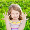 Smalto per unghie per bambini a base d'acqua, pelabile - Golden Sunlight, rosso con glitter - 9ml - SuncoatGirl