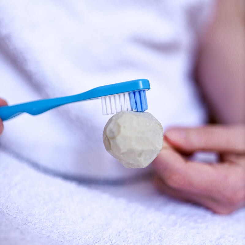 Brosse à dents rechargeable en bioplastique, fabriquée en France - Rouge - Lamazuna