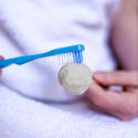 Spazzolino da denti ricaricabile in bioplastica, made in France - Rosso - Lamazuna